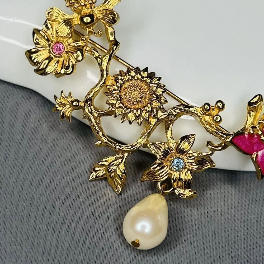 Vintage Avon Brooch Enamel Butterfly Faux Pearl Dangle Gold Tone Bee Flowers - Picture 4 of 9